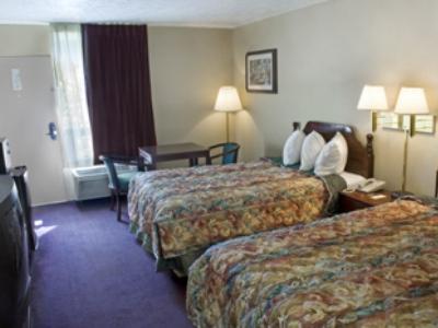 Clarion Pointe - Atlanta South 3*