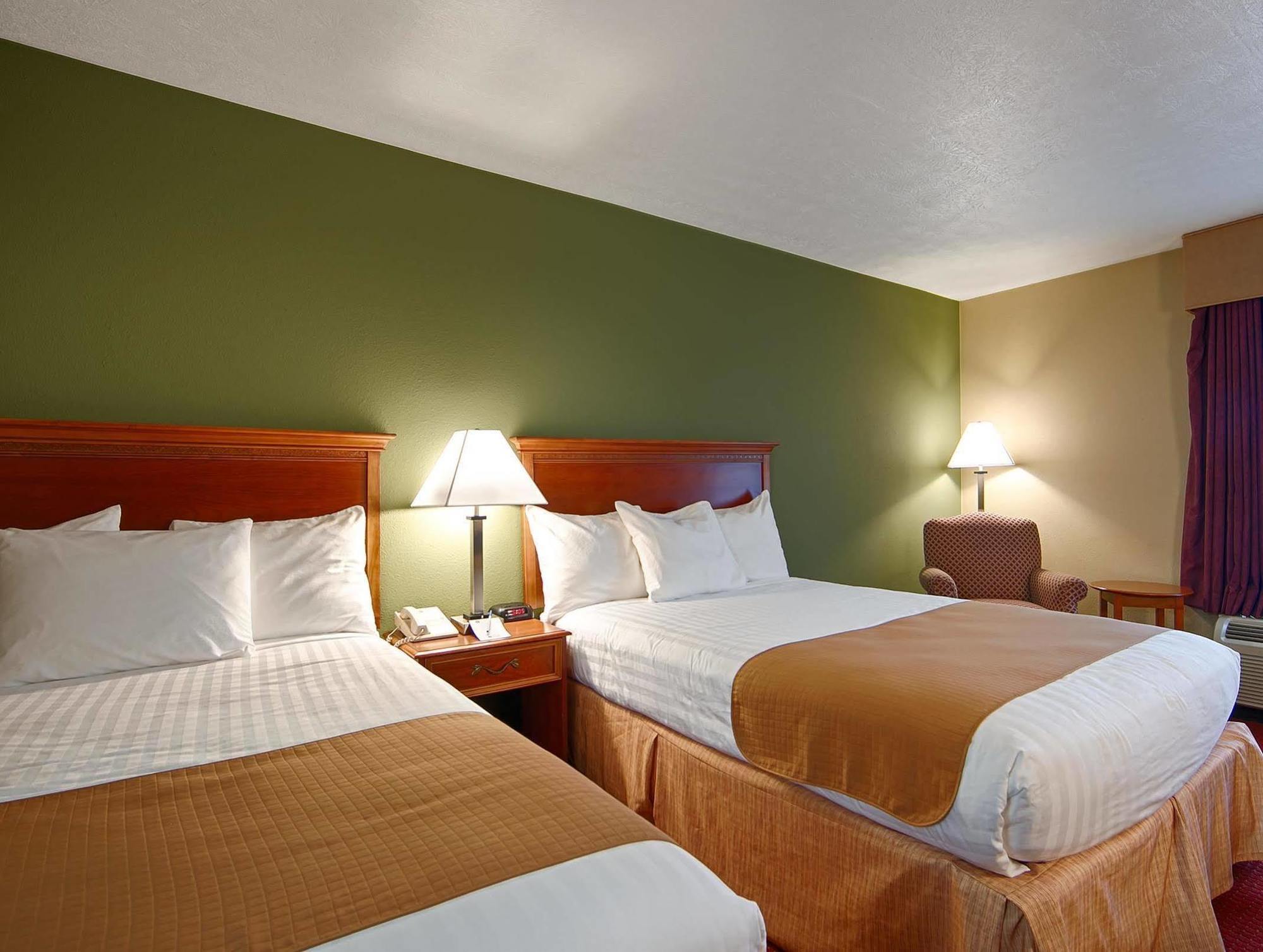 Clarion Pointe - Atlanta South Hotel