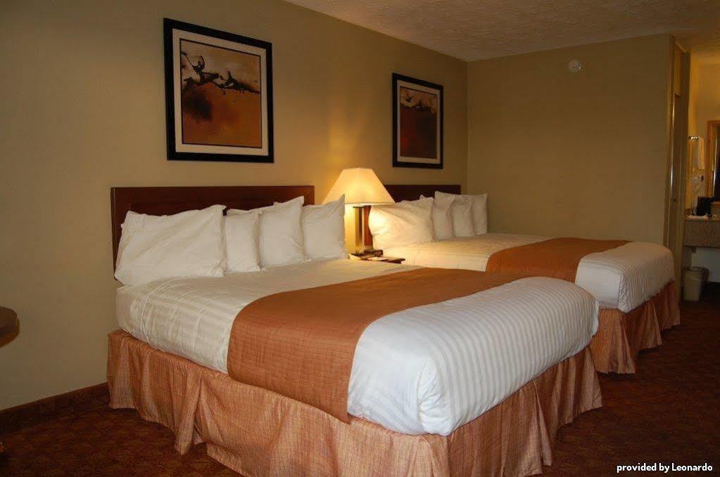 Clarion Pointe - Atlanta South 3*