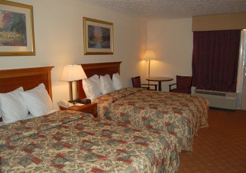 Clarion Pointe - Atlanta South Hotel